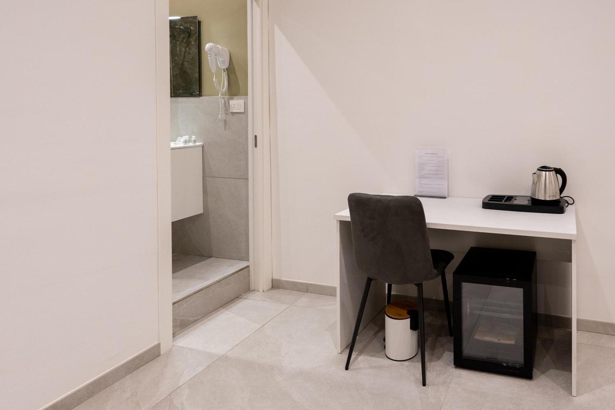 Suites Gaudioso Napoli Center Εξωτερικό φωτογραφία