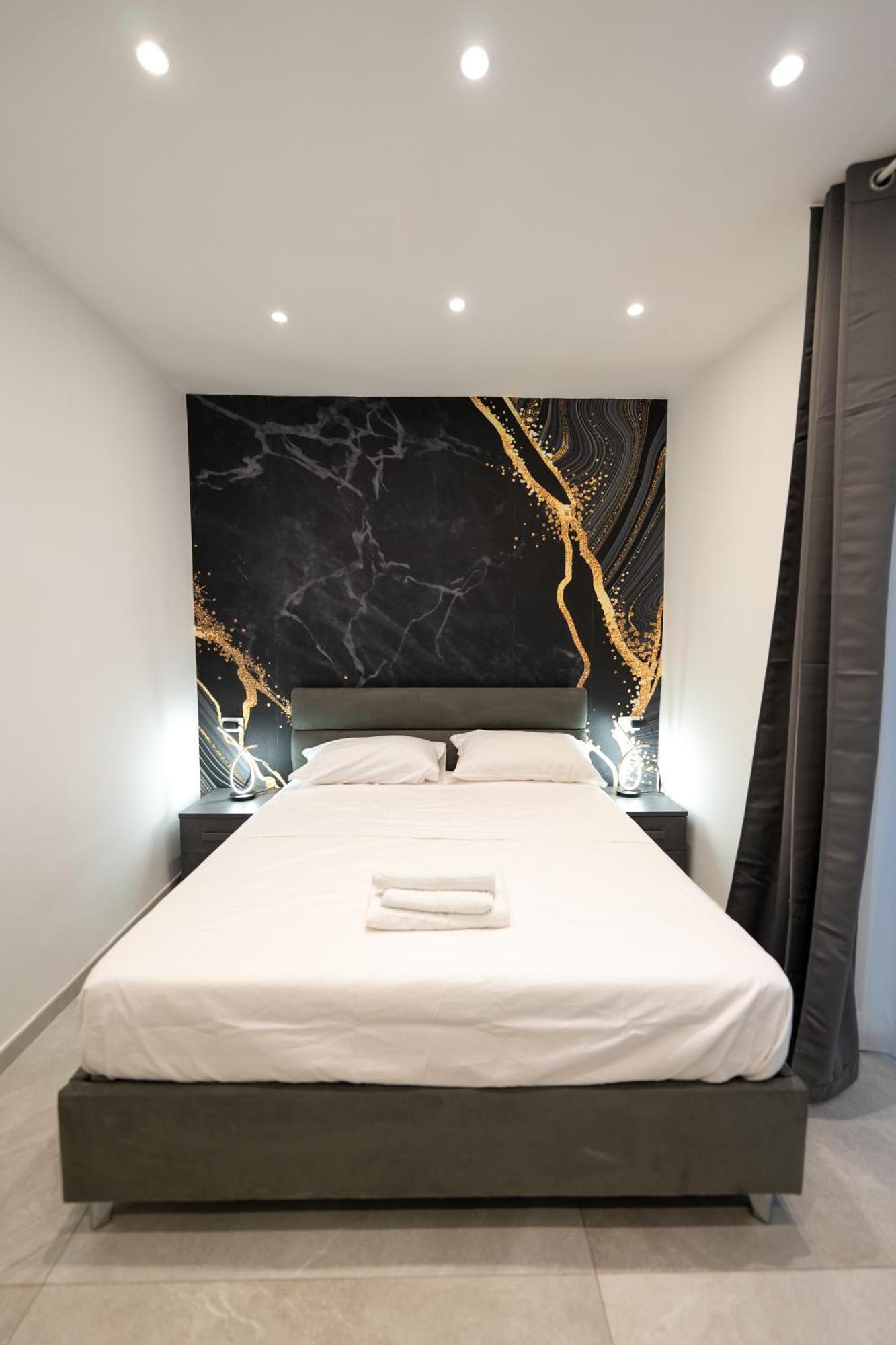 Suites Gaudioso Napoli Center Εξωτερικό φωτογραφία