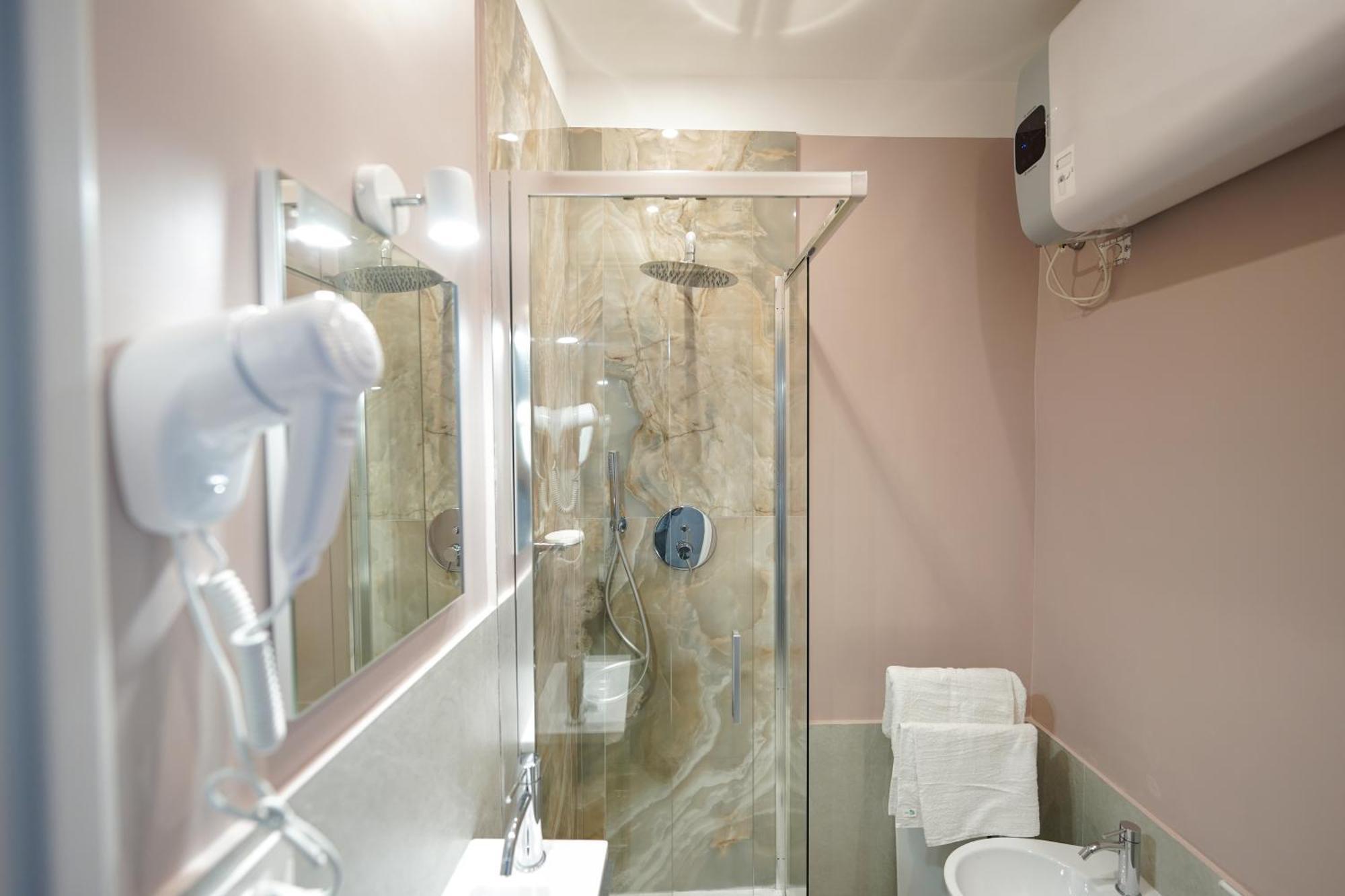 Suites Gaudioso Napoli Center Εξωτερικό φωτογραφία