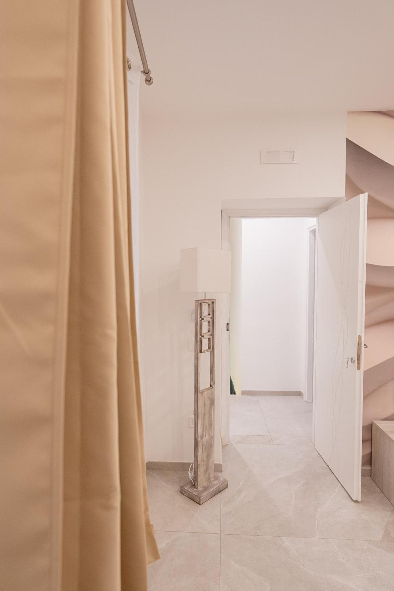 Suites Gaudioso Napoli Center Εξωτερικό φωτογραφία